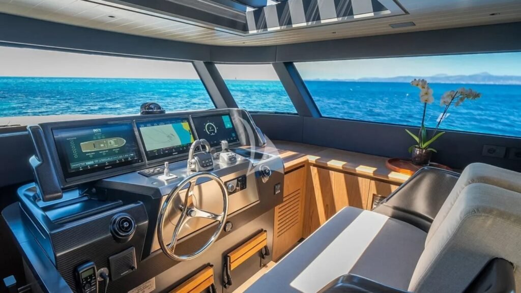 PETITCHET yacht charter photo