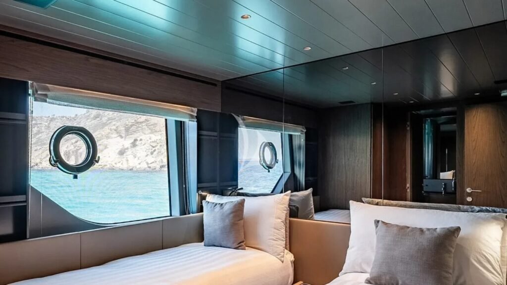 PETITCHET yacht charter photo