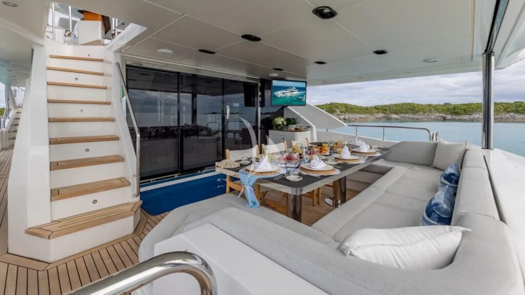 PIER PRESSURE Aft deck