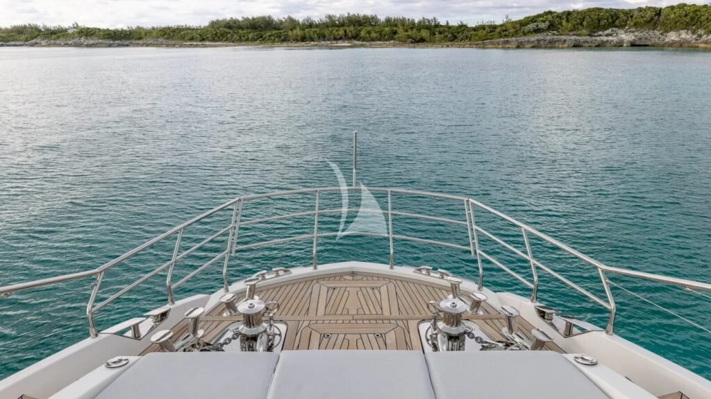 PIER PRESSURE Foredeck