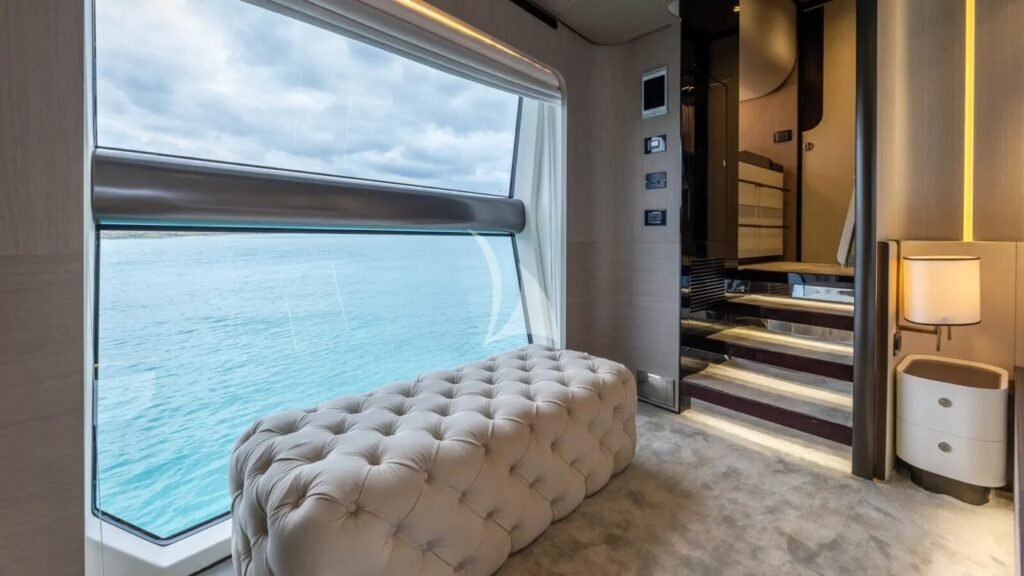 PIER PRESSURE Master stateroom