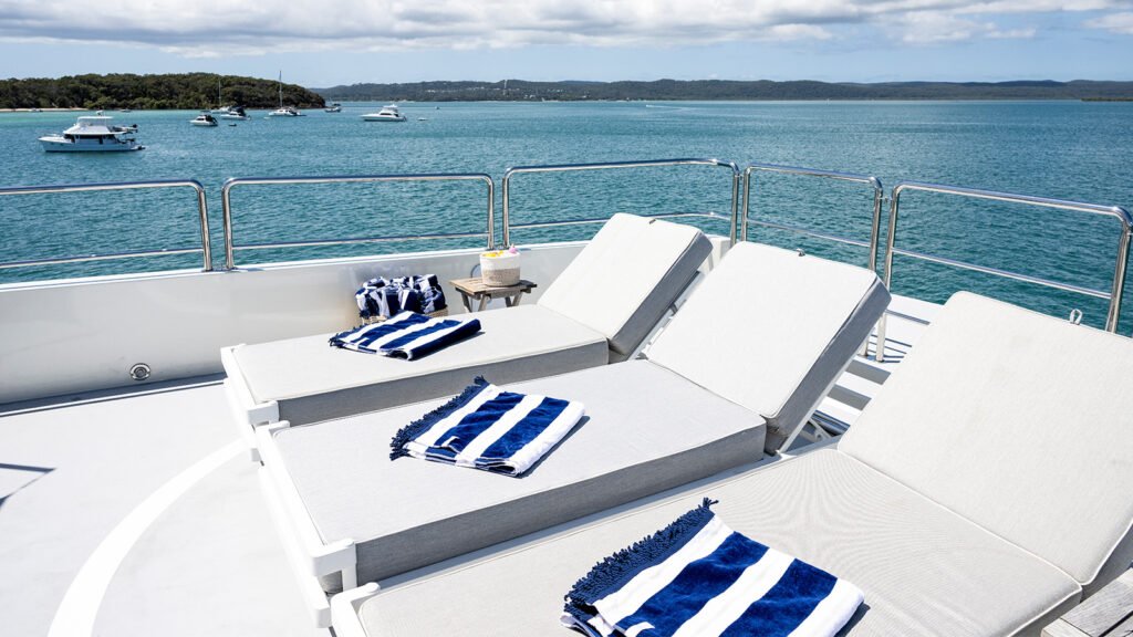 french-riviera-classic, charter yacht exterior bow profile