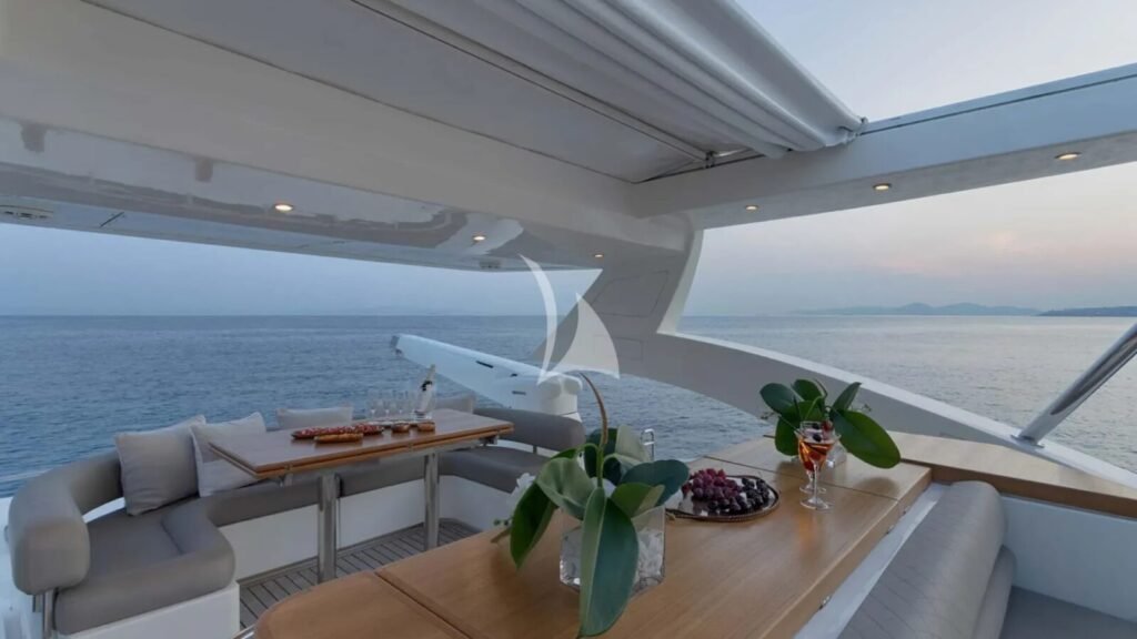 QUESTA E VITA yacht charter photo