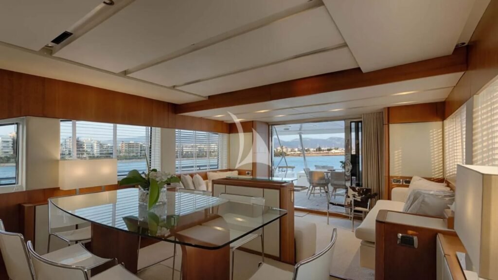 QUESTA E VITA yacht charter photo