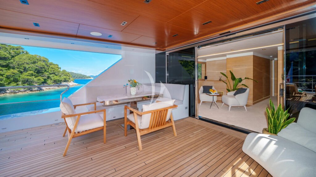 RENATA - aft deck lounge and dining