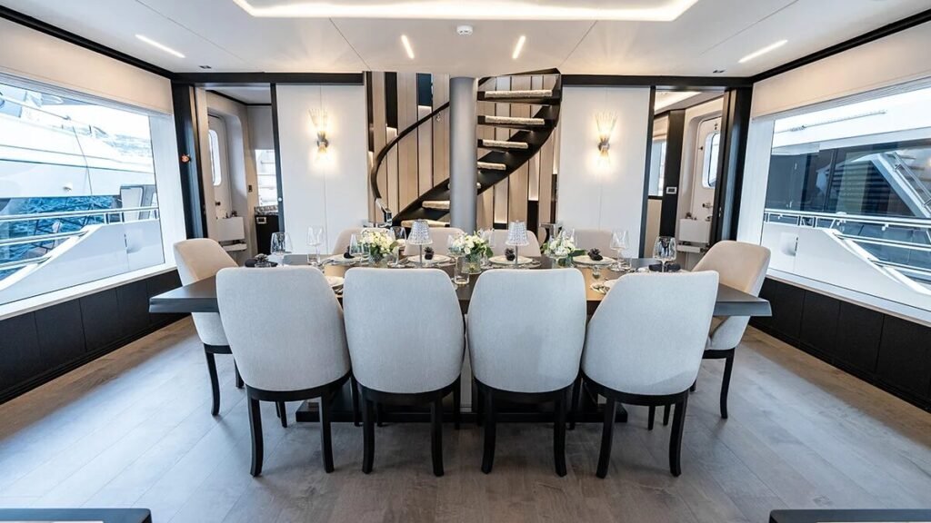 Romeo Foxtrot - Formal dining