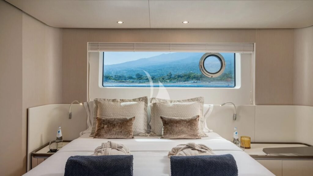 SBK yacht charter photo