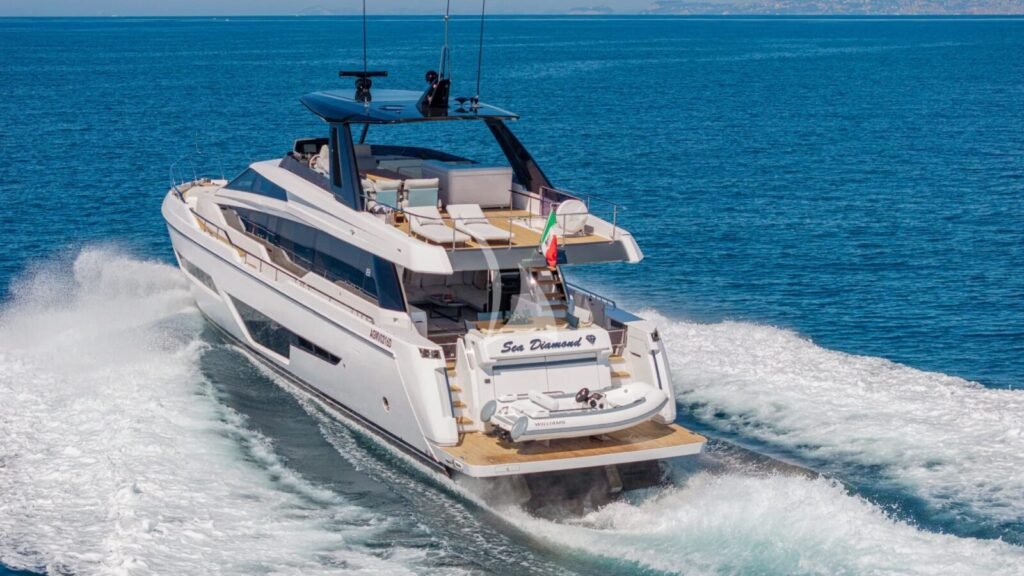 SEA DIAMOND Profile under way