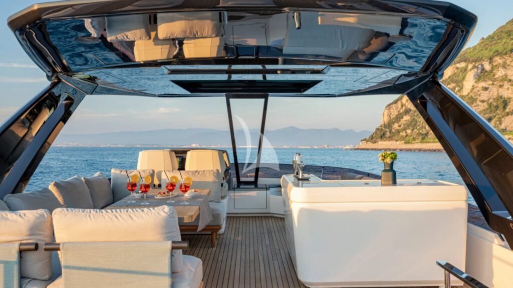 SEA DIAMOND Flybridge