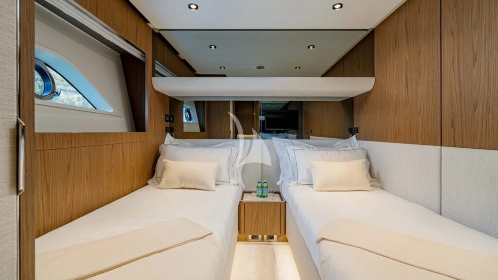 SEA DIAMOND Twin cabin