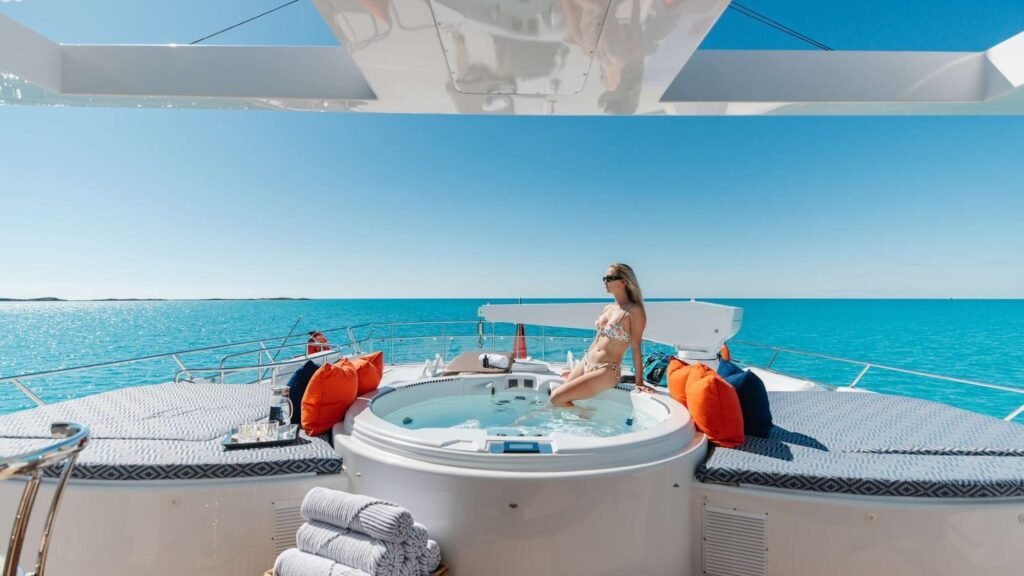 SEAQUEST - Sun Deck Jacuzzi
