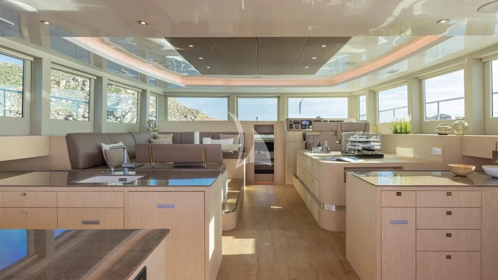 SILENT DREAM - main salon open to the galley