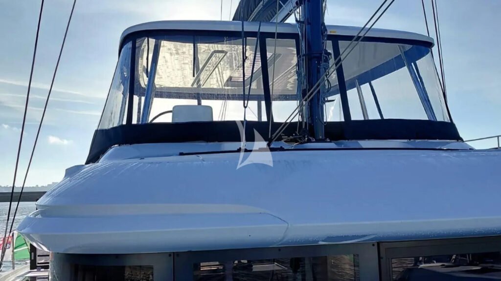 SOFIA - flybridge helm and shaded lounge
