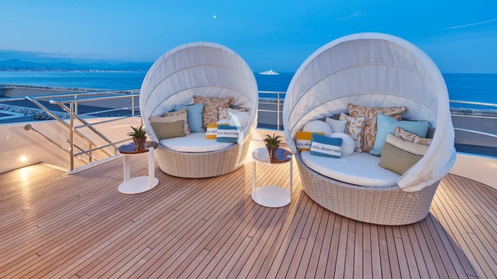 SOLEMATES Sun deck cabanas