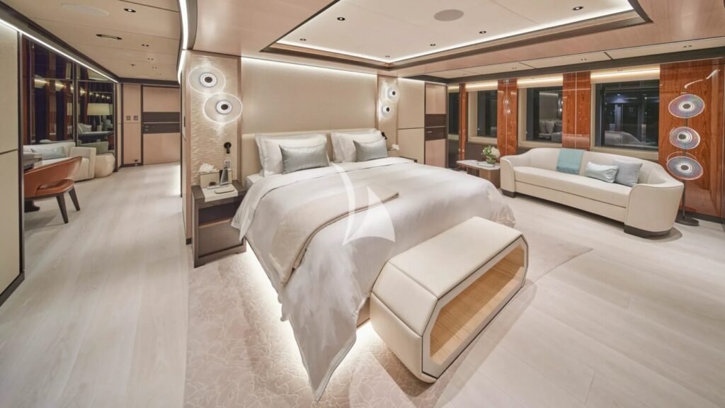 SOLEMATES Master stateroom