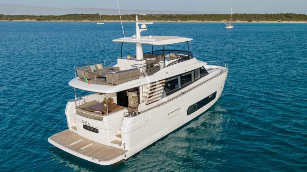 SOUL yacht charter photo