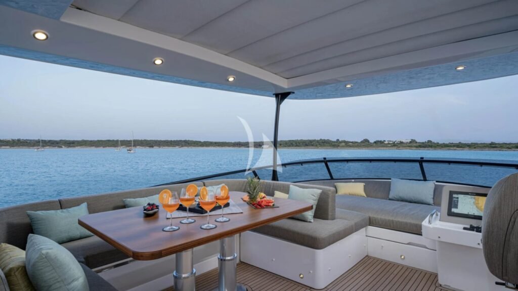 SOUL yacht charter photo
