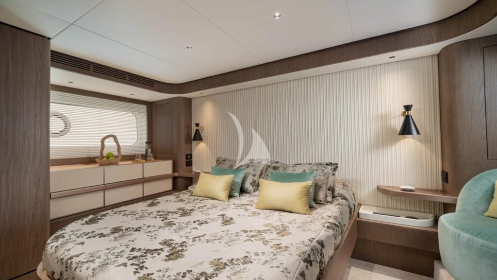 SOUL yacht charter photo