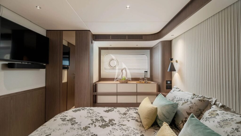 SOUL yacht charter photo