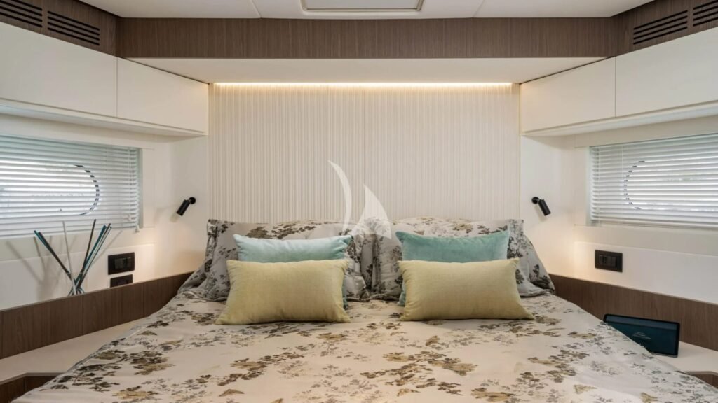 SOUL yacht charter photo