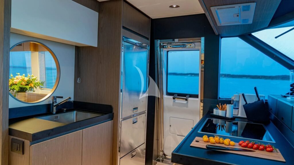 SOUL yacht charter photo