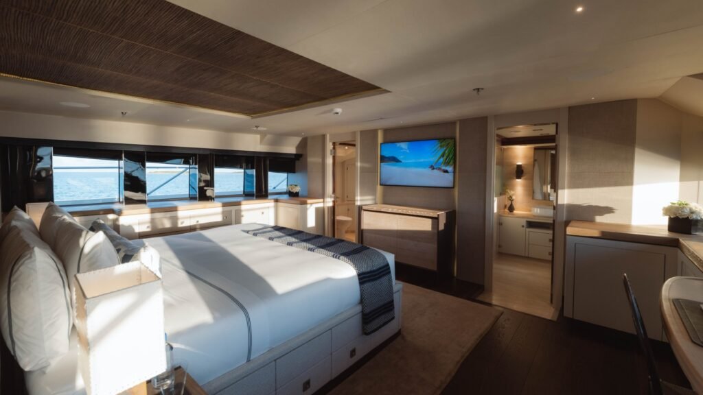 Thunder - Palmer Johnson 44m charter yacht - image 25