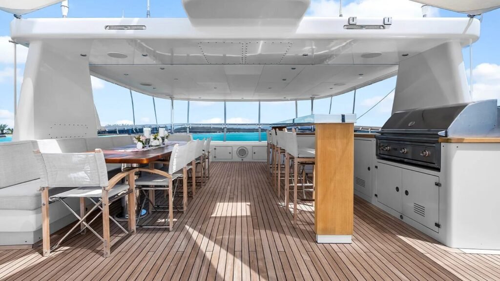 Tropa explorer yacht image 8