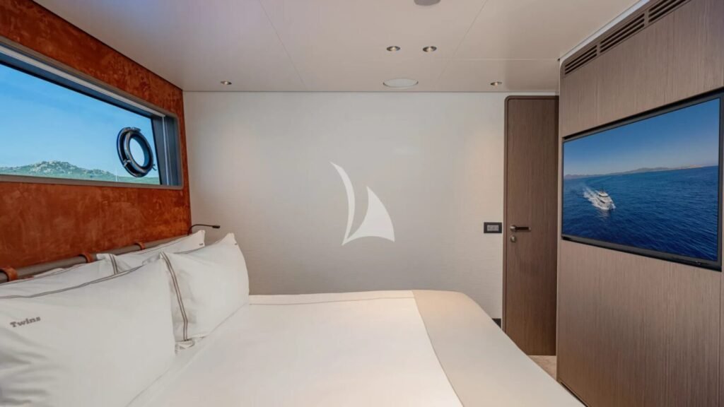 TWINS Master stateroom
