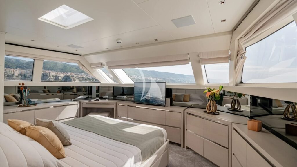UNICKA Master stateroom