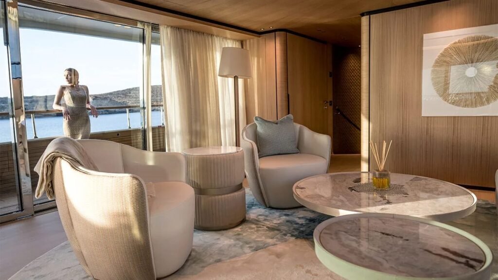 Unique S motor yacht image 9
