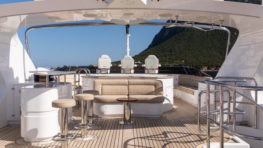 Benetti yacht for charter in Ragged Island, exterior view 2