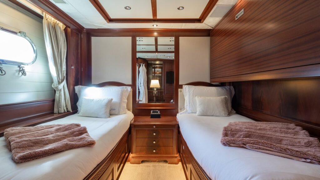 VIRTUE - Guest twin cabin