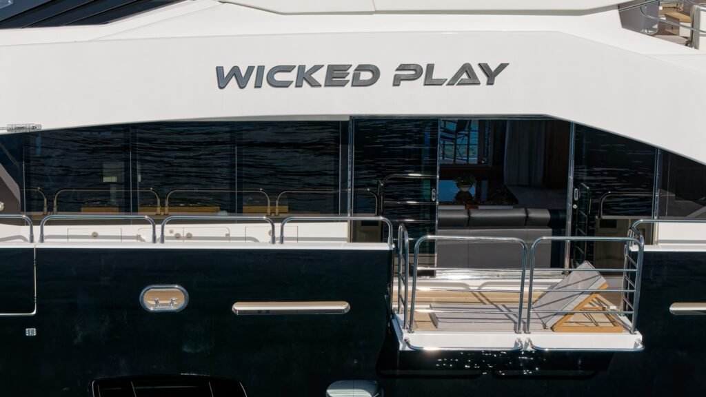 WICKED PLAY 06
