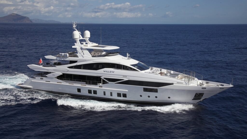 Benetti yacht for charter in Ragged Island, exterior view 3