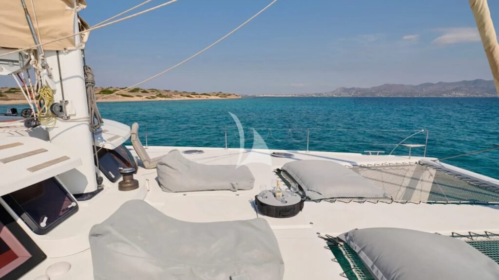 WORLD'S END yacht charter photo