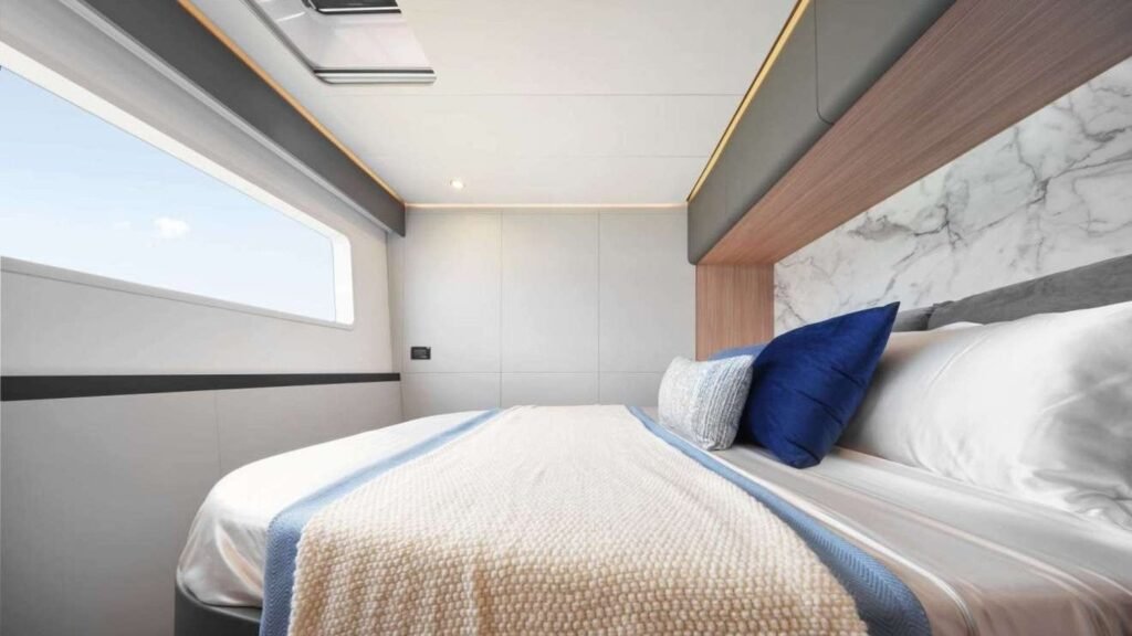 Guest cabin on board ANDARE OLTRE