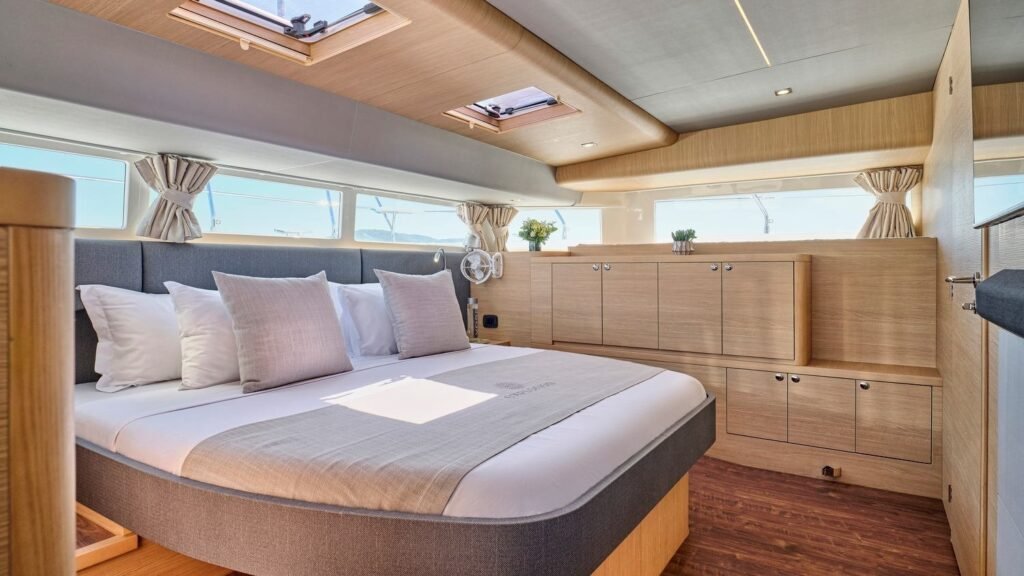 Explorion VIP cabin