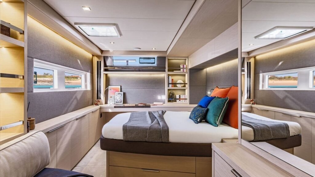 Master cabin on board LULU
