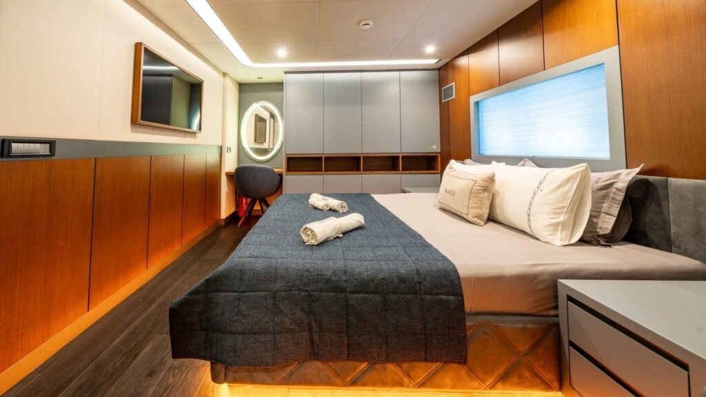 North Wind guest cabin