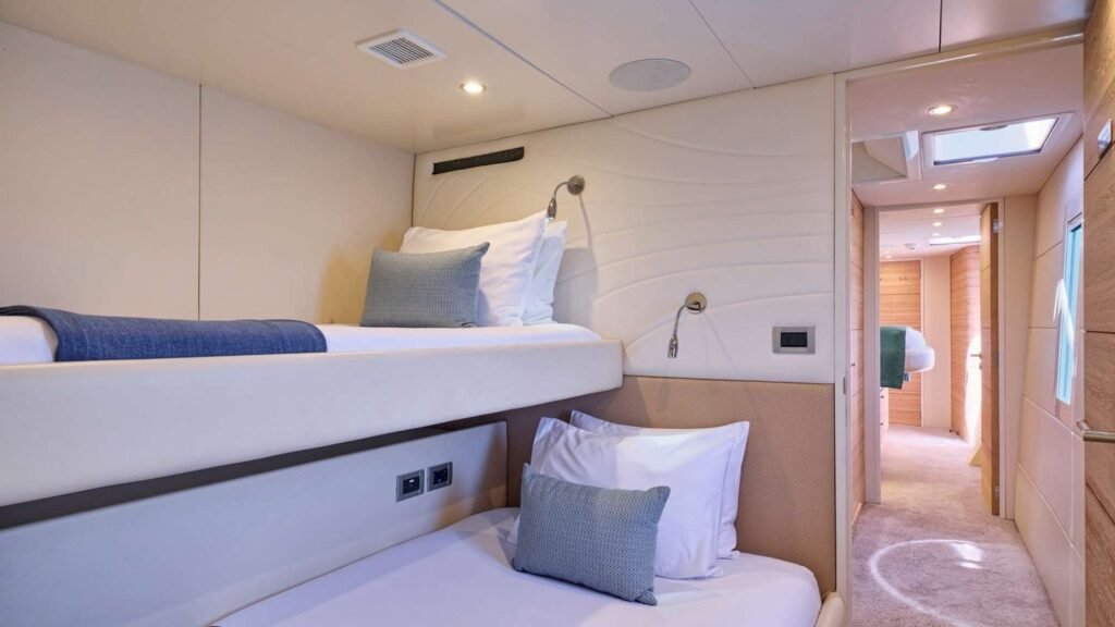 Bunk cabin on board SAMARA