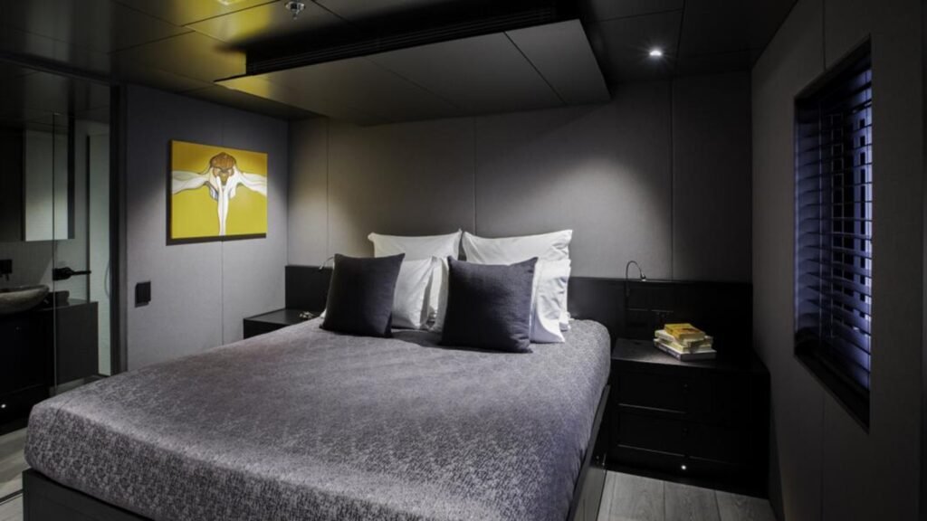 2B double stateroom
