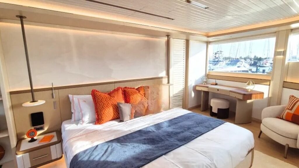 ADASTRA yacht
