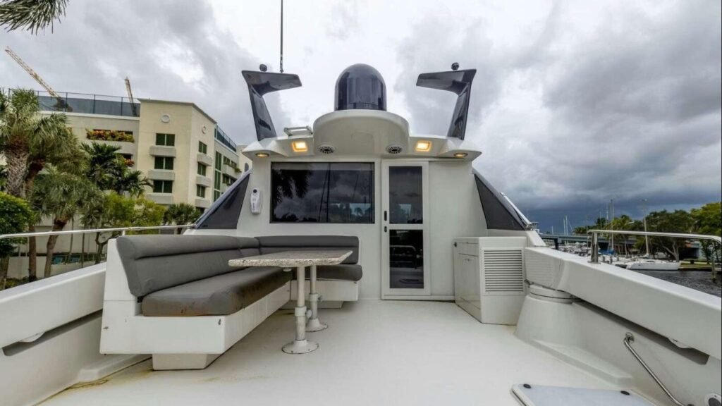 AFFORDED LEISURE charter yacht