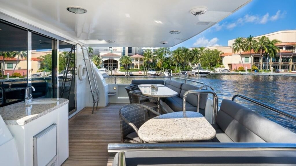 AFFORDED LEISURE charter yacht
