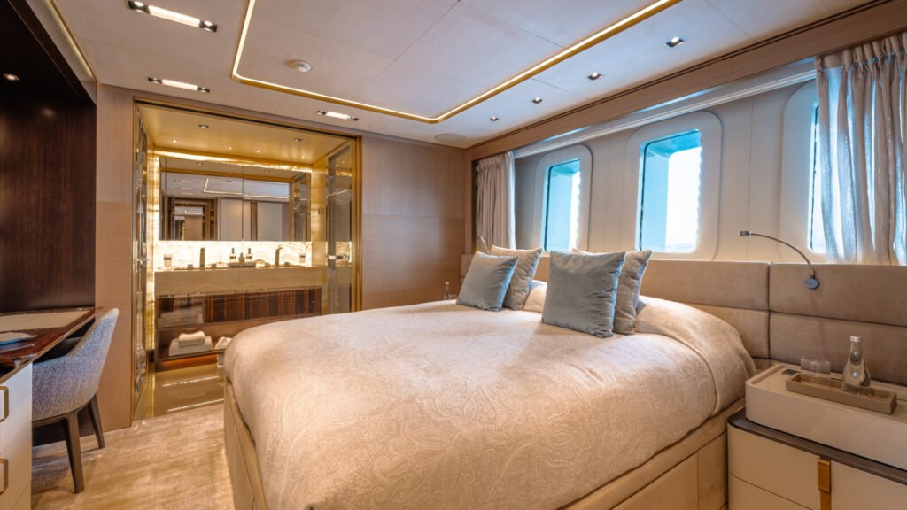 Aily Sanlorenzo yacht for charter