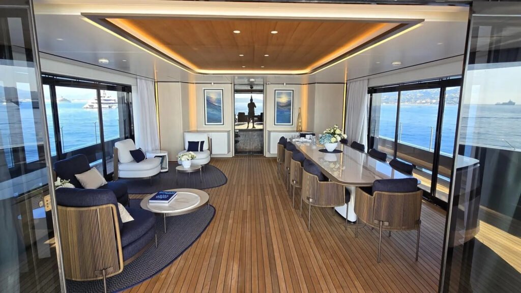 AKULA sky lounge