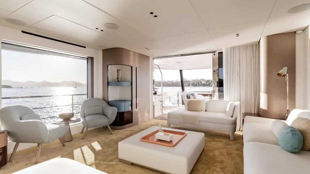 ALADDIN SANE Azimut yacht charter - Main Salon Lounge