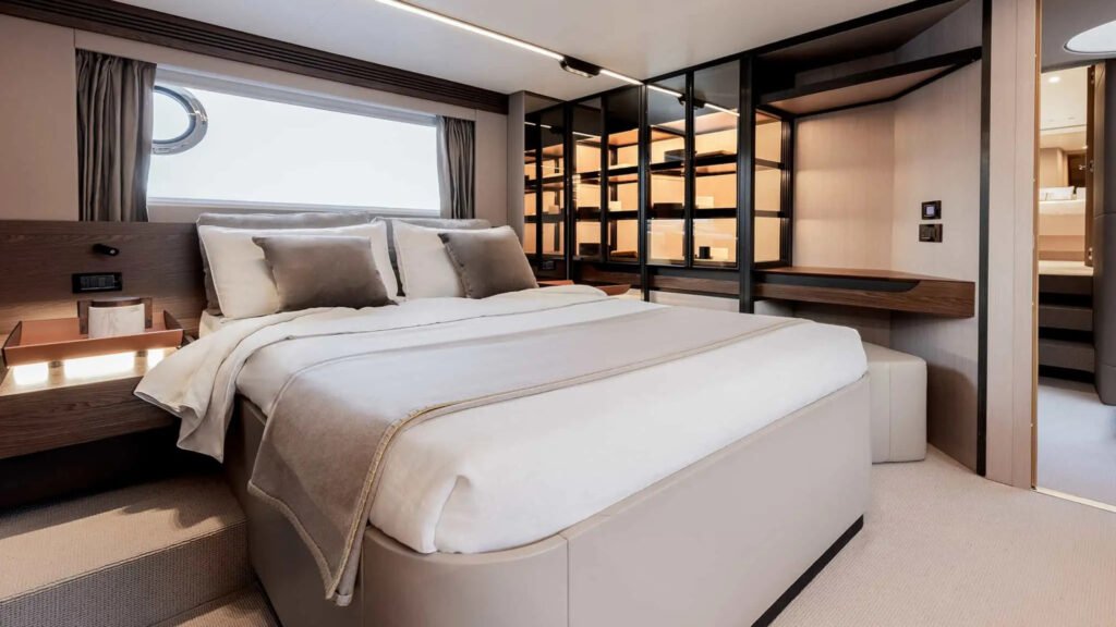 ALE II master suite
