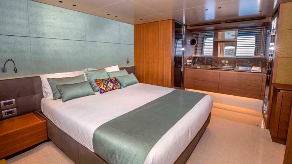 ALLEGRIA master suite