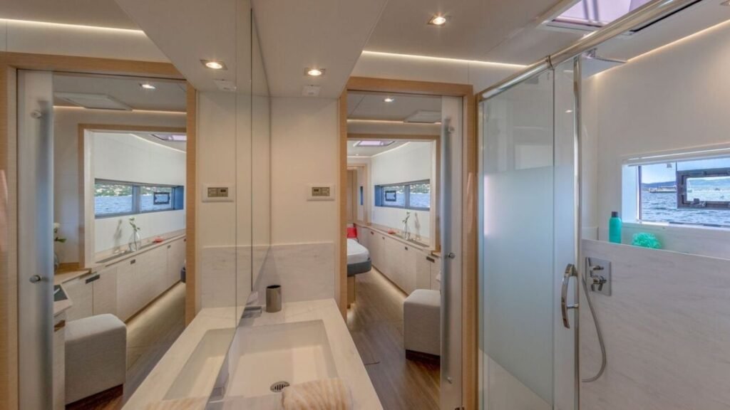 BLUESATION owner's bathroom